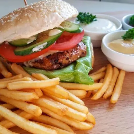 Gosciniec W Dolinie Bed & Breakfast 3*