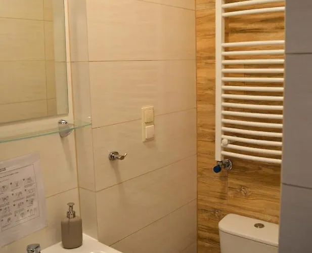 Bed & Breakfast Gosciniec W Dolinie